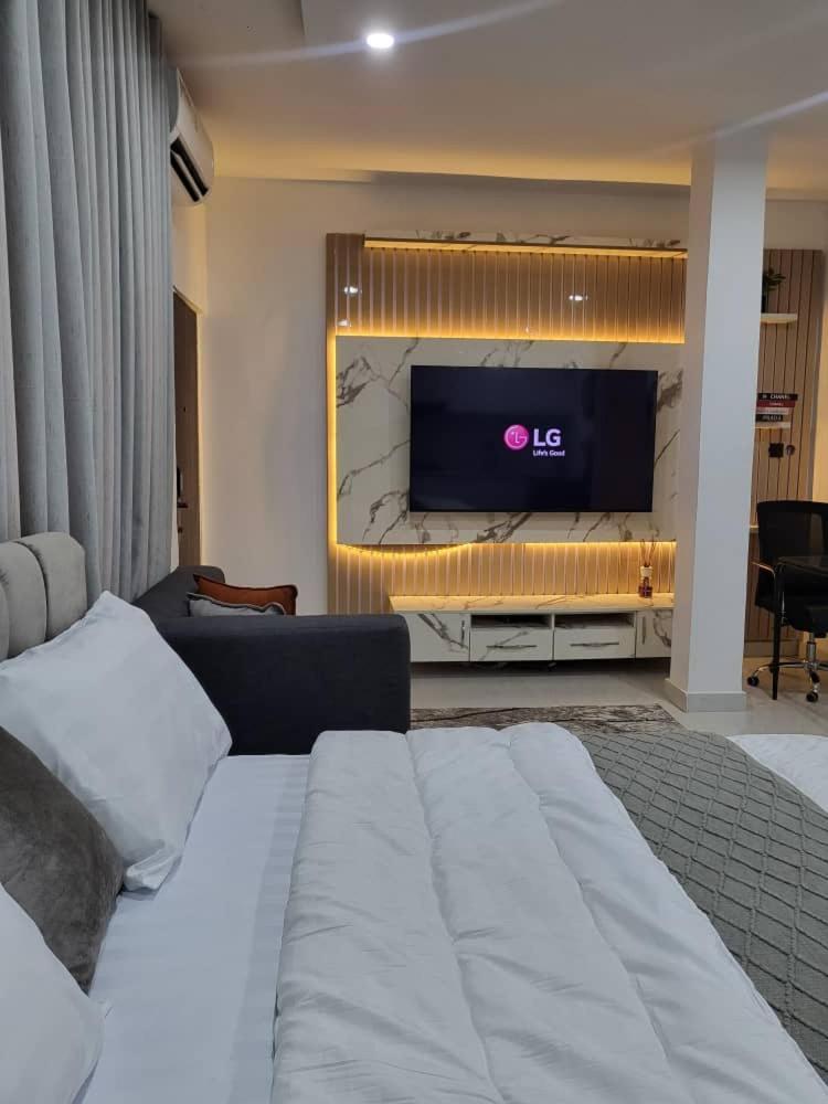 Stylish Modern Banana Island Ikoyi Apartment *