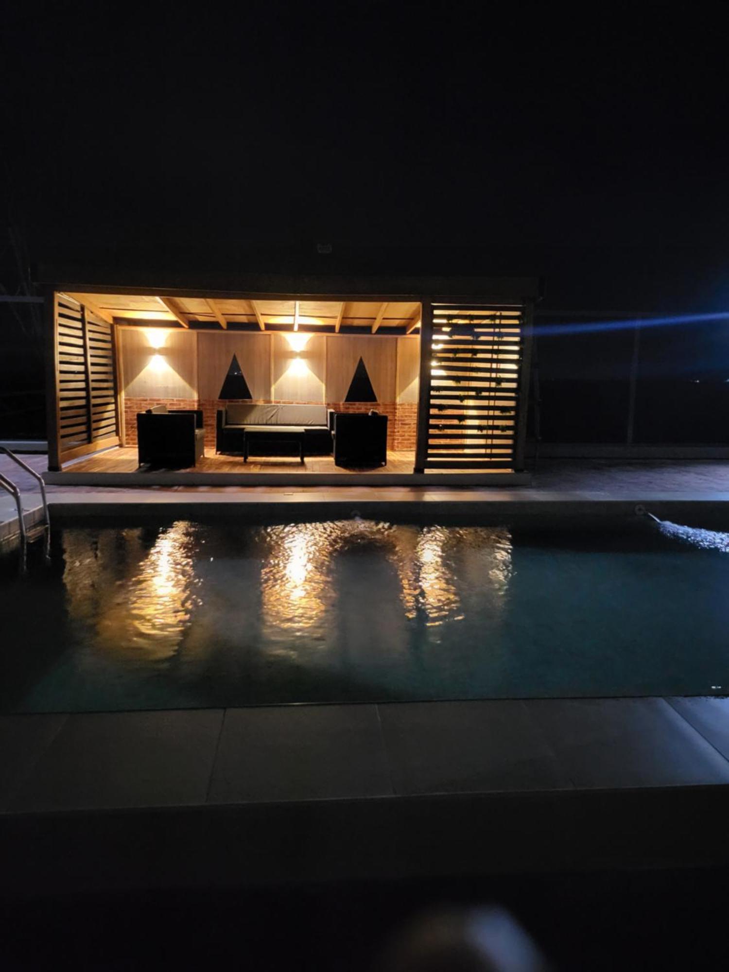 Apartment Stylish Modern Banana Island Ikoyi *